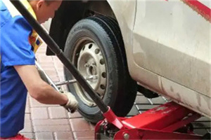 斜土路附近拖车24小时服务热线电话