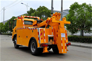 斜土路高速路拖车费